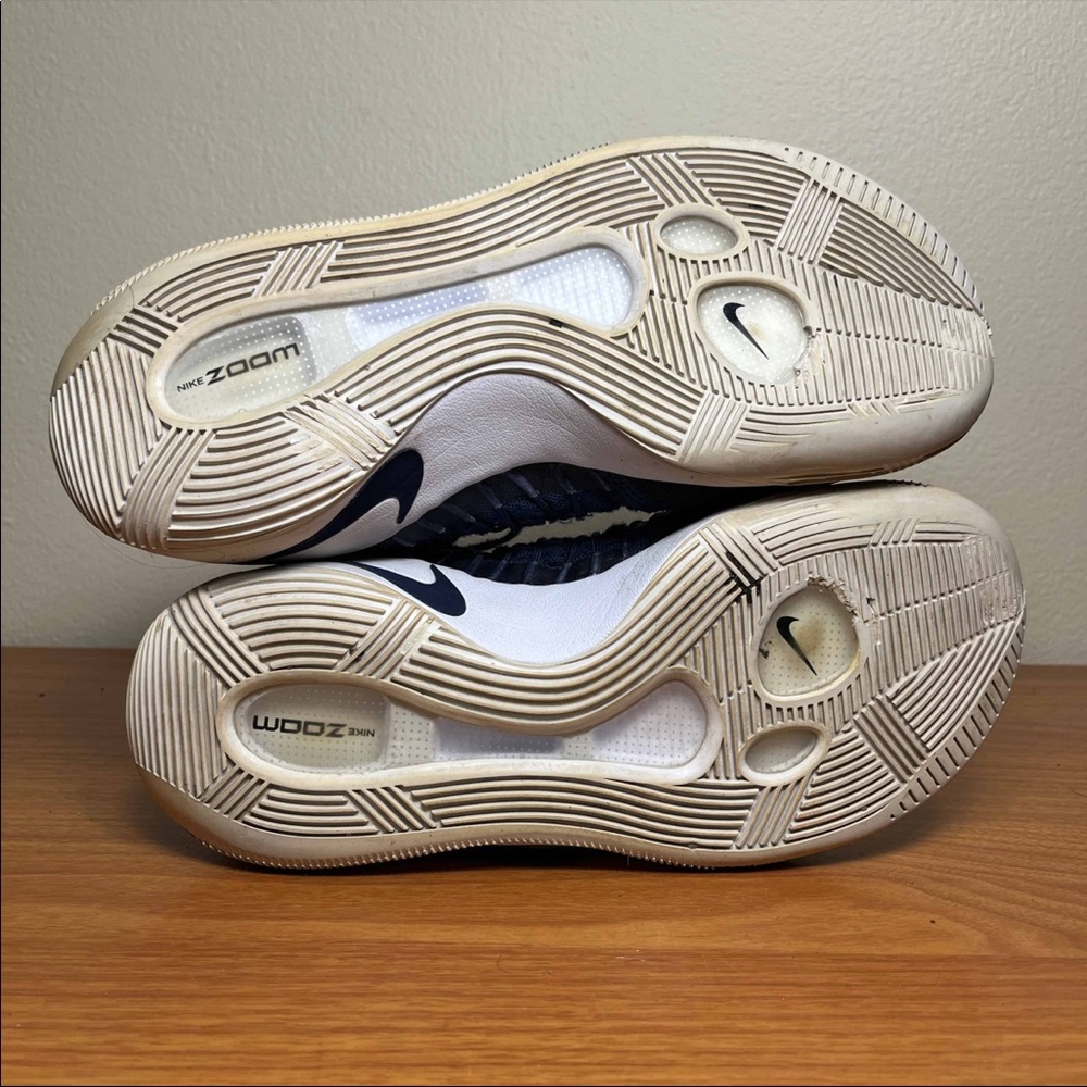 Nike Hyperdunk 2016 - Picture 6 of 9